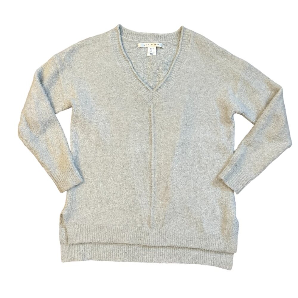 Luxuriously Soft Oversized V-Neck Slit Side Long Sleeve Maxo Studio Sweater - XS